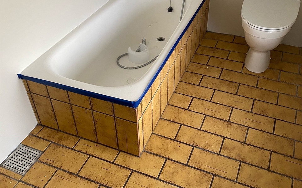 badevaerelse med gamle klinker